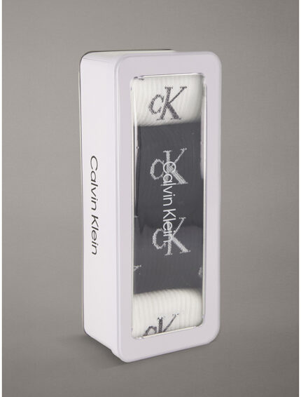 Calzini Donna Calvin Klein | Secrets Intimo Meta description: Scopri i calzini donna Calvin Klein su Secrets Intimo. Modelli sportivi e classici, design minimal e logo iconico. Acquista online. URL consigliato: /calzini-donna-calvin-klein/ Parola chiave principale: calzini donna Calvin Klein Parole chiave secondarie: calze donna Calvin Klein, calzini firmati donna, calzini sportivi donna, calzini corti donna.