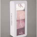 Calzini Donna Calvin Klein | Secrets Intimo Meta description: Scopri i calzini donna Calvin Klein su Secrets Intimo. Modelli sportivi e classici, design minimal e logo iconico. Acquista online. URL consigliato: /calzini-donna-calvin-klein/ Parola chiave principale: calzini donna Calvin Klein Parole chiave secondarie: calze donna Calvin Klein, calzini firmati donna, calzini sportivi donna, calzini corti donna.