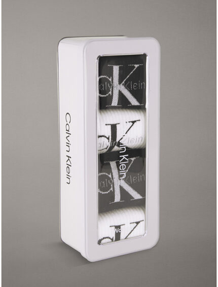 Calzini Donna Calvin Klein | Secrets Intimo Meta description: Scopri i calzini donna Calvin Klein su Secrets Intimo. Modelli sportivi e classici, design minimal e logo iconico. Acquista online. URL consigliato: /calzini-donna-calvin-klein/ Parola chiave principale: calzini donna Calvin Klein Parole chiave secondarie: calze donna Calvin Klein, calzini firmati donna, calzini sportivi donna, calzini corti donna.