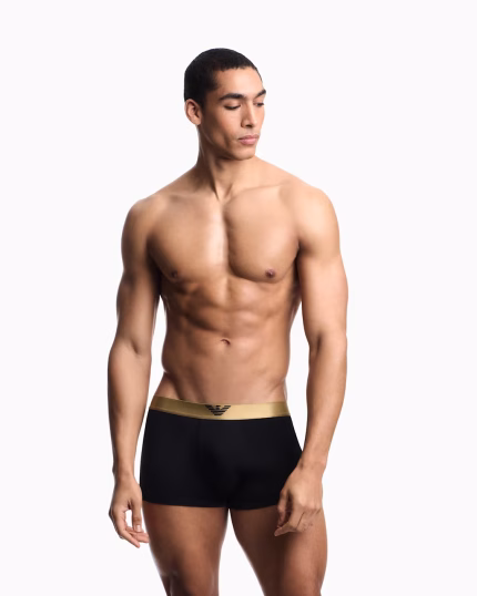 Intimo Uomo Emporio Armani | Boxer e Slip – Secrets Intimo Meta description: Scopri l'intimo uomo Emporio Armani su Secrets Intimo. Boxer e slip firmati dal design moderno, comfort e stile iconico. Acquista online. URL consigliato: /intimo-uomo-emporio-armani/ Parola chiave principale: intimo uomo Emporio Armani Parole chiave secondarie: boxer uomo Emporio Armani, slip uomo Emporio Armani, intimo firmato uomo, boxer Armani uomo.