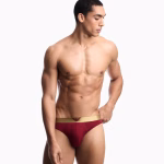Meta title: Intimo Uomo Emporio Armani | Boxer e Slip – Secrets Intimo Meta description: Scopri l'intimo uomo Emporio Armani su Secrets Intimo. Boxer e slip firmati dal design moderno, comfort e stile iconico. Acquista online. URL consigliato: /intimo-uomo-emporio-armani/ Parola chiave principale: intimo uomo Emporio Armani Parole chiave secondarie: boxer uomo Emporio Armani, slip uomo Emporio Armani, intimo firmato uomo, boxer Armani uomo.