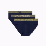Intimo Uomo Emporio Armani | Boxer e Slip – Secrets Intimo Meta description: Scopri l'intimo uomo Emporio Armani su Secrets Intimo. Boxer e slip firmati dal design moderno, comfort e stile iconico. Acquista online. URL consigliato: /intimo-uomo-emporio-armani/ Parola chiave principale: intimo uomo Emporio Armani Parole chiave secondarie: boxer uomo Emporio Armani, slip uomo Emporio Armani, intimo firmato uomo, boxer Armani uomo.