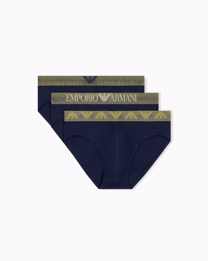 Intimo Uomo Emporio Armani | Boxer e Slip – Secrets Intimo Meta description: Scopri l'intimo uomo Emporio Armani su Secrets Intimo. Boxer e slip firmati dal design moderno, comfort e stile iconico. Acquista online. URL consigliato: /intimo-uomo-emporio-armani/ Parola chiave principale: intimo uomo Emporio Armani Parole chiave secondarie: boxer uomo Emporio Armani, slip uomo Emporio Armani, intimo firmato uomo, boxer Armani uomo.