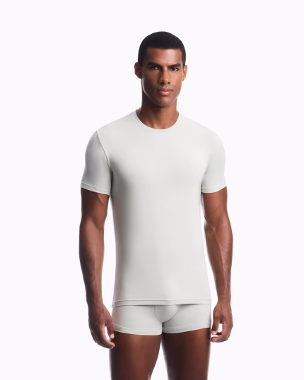 Intimo Uomo Emporio Armani | Boxer e Slip – Secrets Intimo Meta description: Scopri l'intimo uomo Emporio Armani su Secrets Intimo. Boxer e slip firmati dal design moderno, comfort e stile iconico. Acquista online. URL consigliato: /intimo-uomo-emporio-armani/ Parola chiave principale: intimo uomo Emporio Armani Parole chiave secondarie: boxer uomo Emporio Armani, slip uomo Emporio Armani, intimo firmato uomo, boxer Armani uomo.