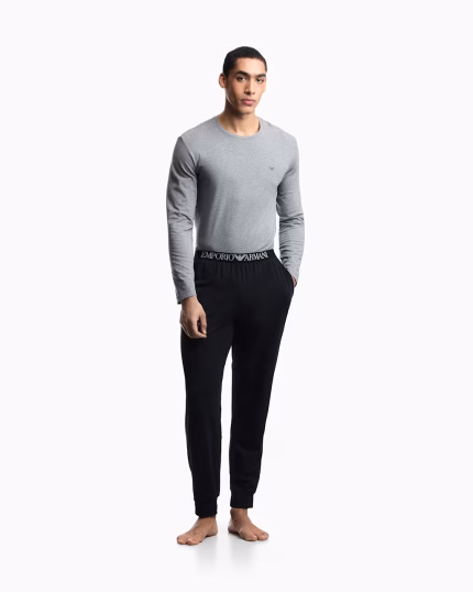 ntimo Uomo Emporio Armani | Boxer e Slip – Secrets Intimo Meta description: Scopri l'intimo uomo Emporio Armani su Secrets Intimo. Boxer e slip firmati dal design moderno, comfort e stile iconico. Acquista online. URL consigliato: /intimo-uomo-emporio-armani/ Parola chiave principale: intimo uomo Emporio Armani Parole chiave secondarie: boxer uomo Emporio Armani, slip uomo Emporio Armani, intimo firmato uomo, boxer Armani uomo.