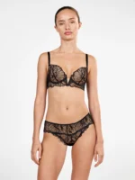 Meta title: Completini Intimi Donna Gisela | Secrets Intimo Meta description: Scopri i completini intimi donna Gisela su Secrets Intimo. Lingerie femminile, reggiseni e slip coordinati per ogni stile. Acquista online. URL consigliato: /completini-intimi-donna-gisela/ Parola chiave principale: completini intimi donna Gisela Parole chiave secondarie: completi intimo donna, lingerie Gisela, reggiseno e slip coordinati, intimo donna Gisela.