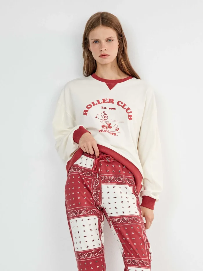 PIGIAMA DONNA GISELA SNOOPY MAGLIA BIANCA E ROSSA PANTALONE ROSSO "PATCHWORK" PAISLEY - immagine 3
