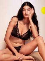 COMPLETO INTIMO DONNA GISELA NERO TRIANGOLO IN MICROFIBRA CON PIZZO INTORNO E BRASILIANA - immagine 3