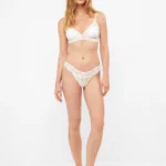 Meta title: Completini Intimi Donna Gisela | Secrets Intimo Meta description: Scopri i completini intimi donna Gisela su Secrets Intimo. Lingerie femminile, reggiseni e slip coordinati per ogni stile. Acquista online. URL consigliato: /completini-intimi-donna-gisela/ Parola chiave principale: completini intimi donna Gisela Parole chiave secondarie: completi intimo donna, lingerie Gisela, reggiseno e slip coordinati, intimo donna Gisela.
